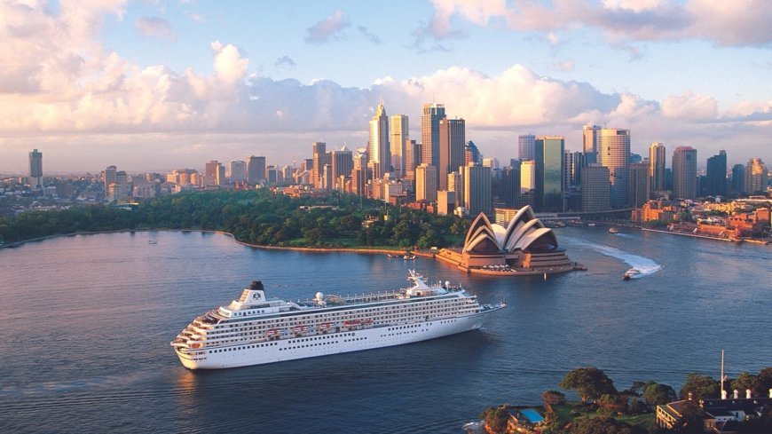 Shane Morley returns to Crystal Symphony as cruise director