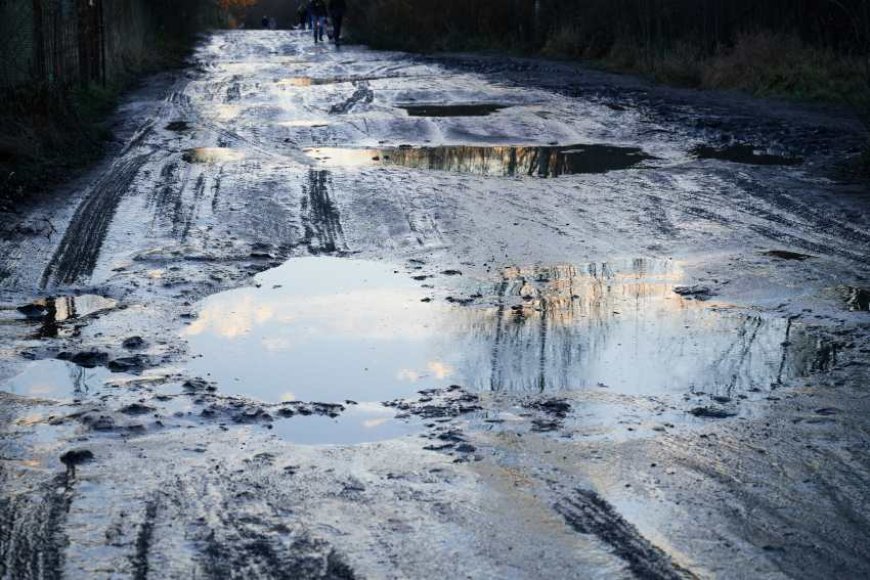 Monsoon Disruptions: How Flooded Roads and Potholes in UK Threaten Travel and Tourism in Major Towns Like Manchester, Liverpool, Bristol, London, Edinburgh And More- Here’s All New Information You Must Know Before Planning